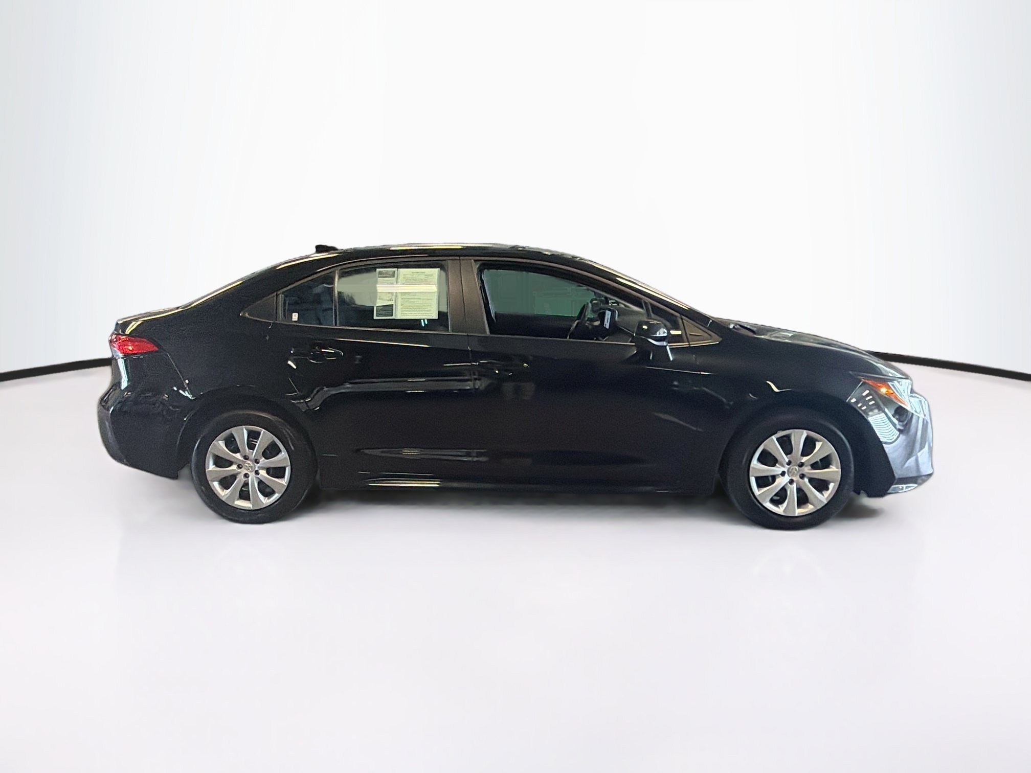 Used 2026 Toyota Corolla LE FWD image 10