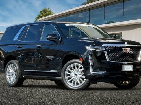 Certified 2023 Cadillac Escalade Premium Luxury w/ LPO, Floor Liner Package image 2