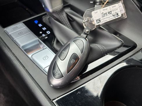 Used 2025 Hyundai Elantra SEL image 18