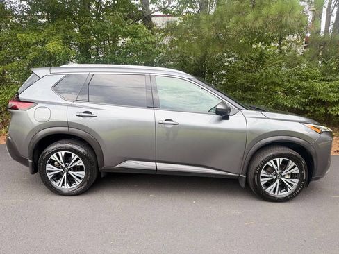 Used 2021 Nissan Rogue SV w/ Premium Package FWD image 22
