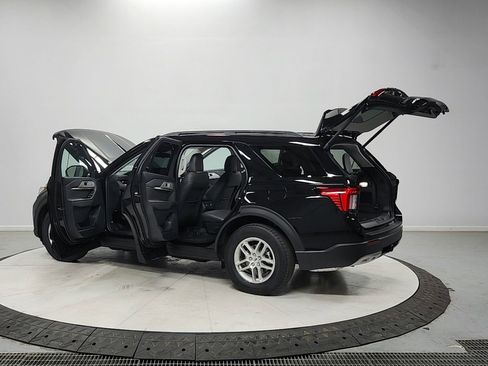 New 2026 Ford Explorer Active w/ Active Comfort Package RWD image 13
