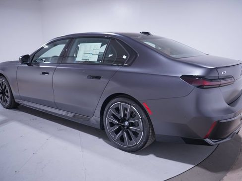 New 2026 BMW i7 eDrive50 w/ M Sport Package RWD image 3