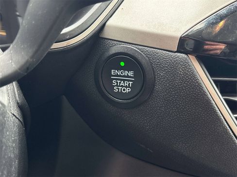 Used 2022 Ford Escape SE image 31