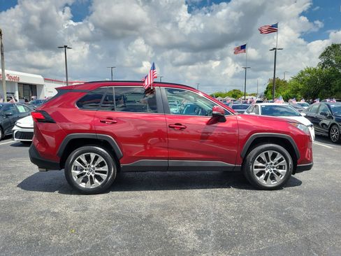 Used 2021 Toyota RAV4 XLE Premium FWD image 13