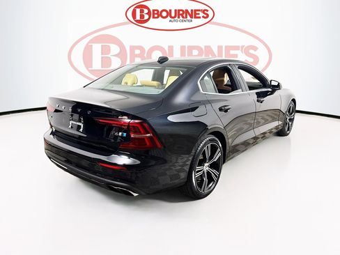 Used 2019 Volvo S60 T6 Inscription image 12