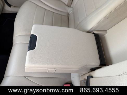 Used 2022 Mercedes-Benz GLC 300 4MATIC w/ Premium Package Lite image 28