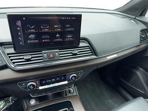 Used 2023 Audi Q5 2.0T Premium Plus w/ Premium Plus Package image 21