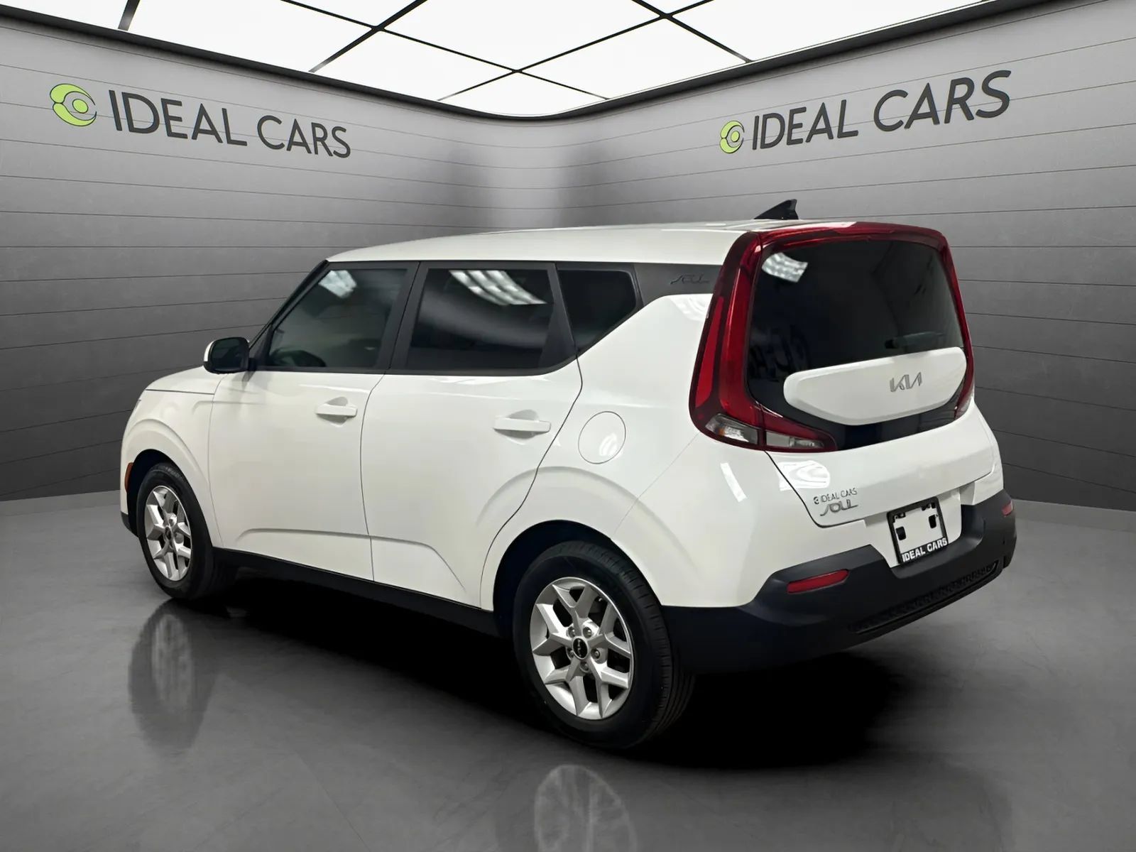 Used 2022 Kia Soul LX w/ Technology Package FWD image 7