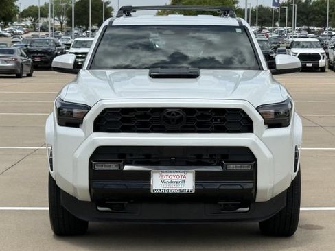 Used 2025 Toyota 4Runner TRD Sport AWD/4WD image 13