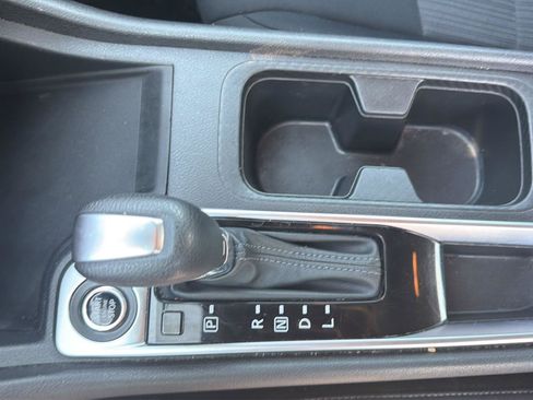 Used 2024 Nissan Sentra SV w/ All-Weather Package FWD image 22