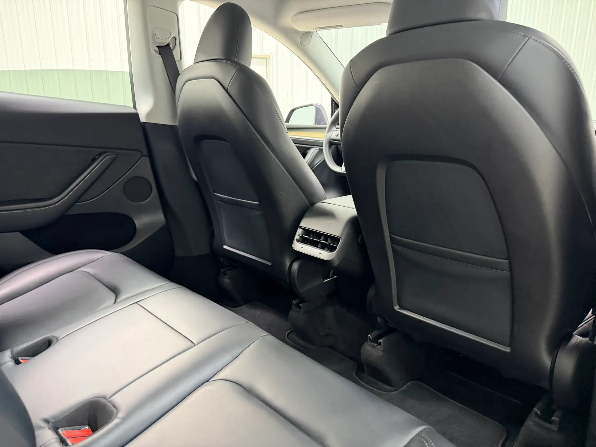 Used 2023 Tesla Model Y Long Range AWD/4WD image 18