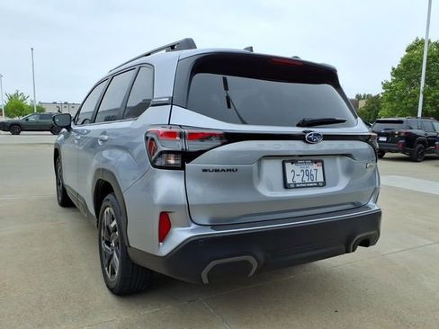 Certified 2025 Subaru Forester Limited w/ Popular Package #1 AWD/4WD image 10