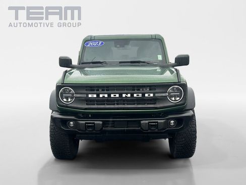 Used 2023 Ford Bronco Black Diamond w/ Sasquatch Package image 2