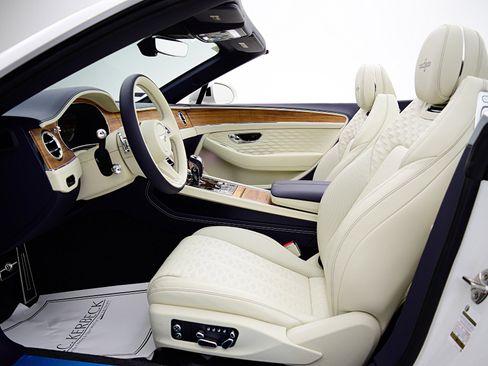 Used 2025 Bentley Continental GT Speed image 41