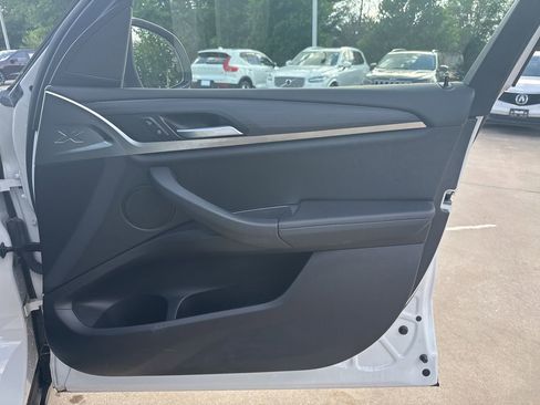 Used 2022 BMW X3 xDrive30i w/ Premium Package 2 image 11