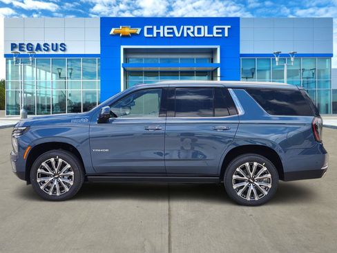 New 2026 Chevrolet Tahoe High Country RWD image 3