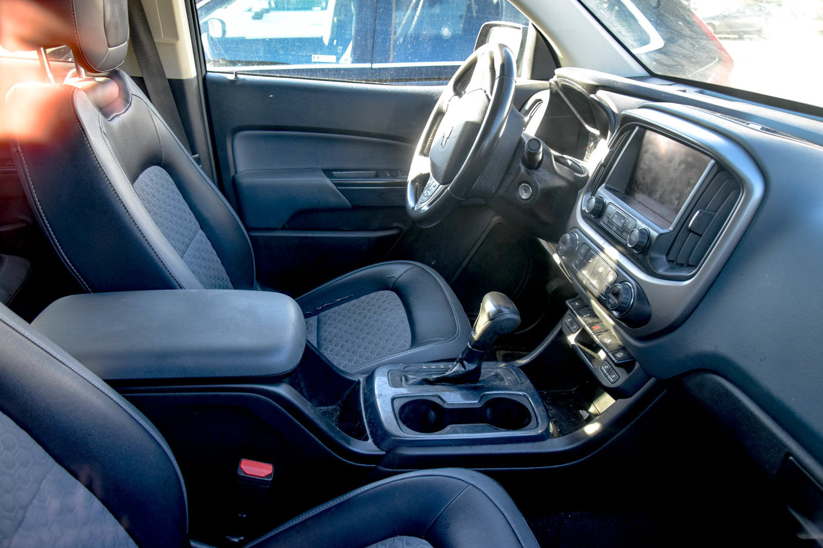 Used 2015 Chevrolet Colorado Z71 AWD/4WD image 18