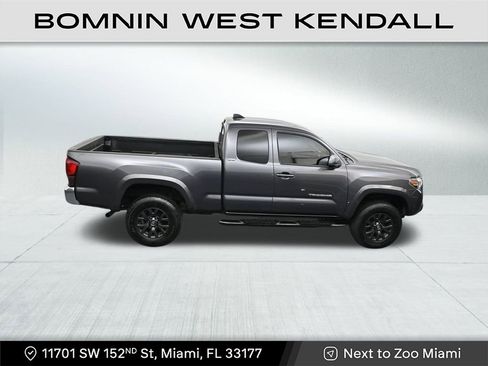 Used 2022 Toyota Tacoma SR5 image 17