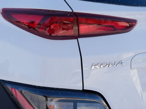 Used 2023 Hyundai Kona SEL w/ Convenience Package image 17