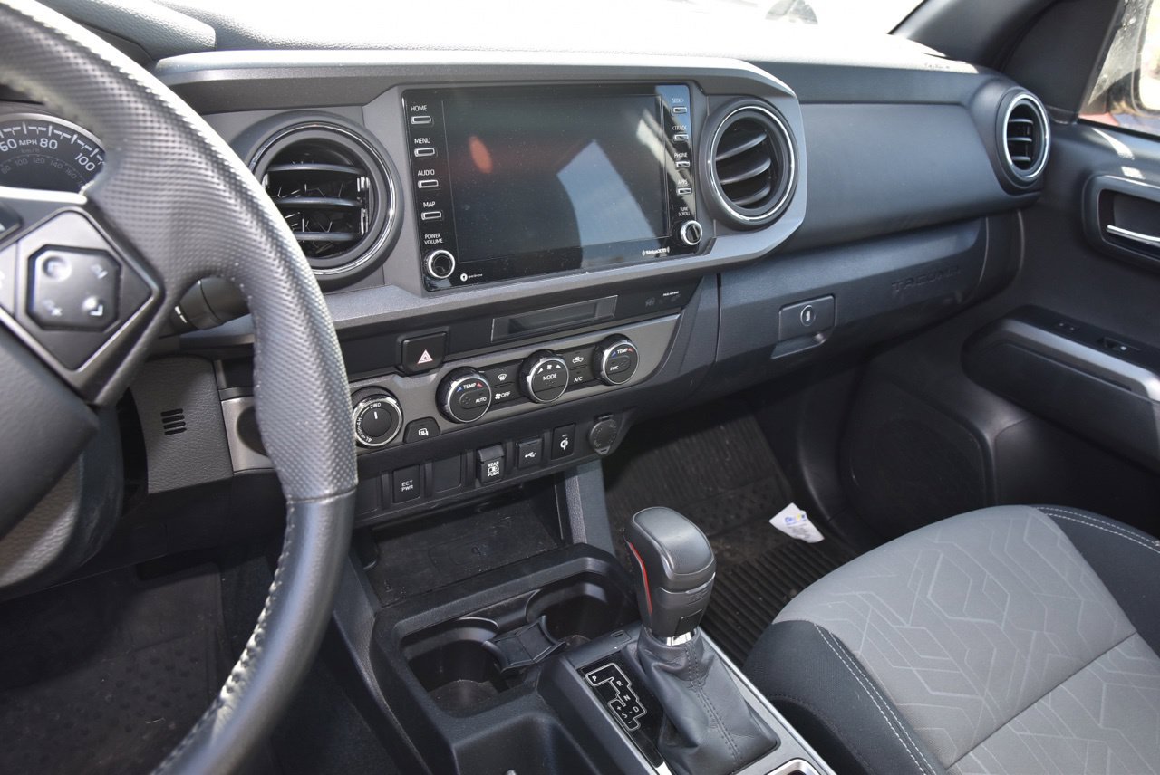 Used 2023 Toyota Tacoma TRD Off-Road AWD/4WD image 9