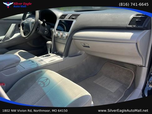 Used 2011 Toyota Camry FWD image 9