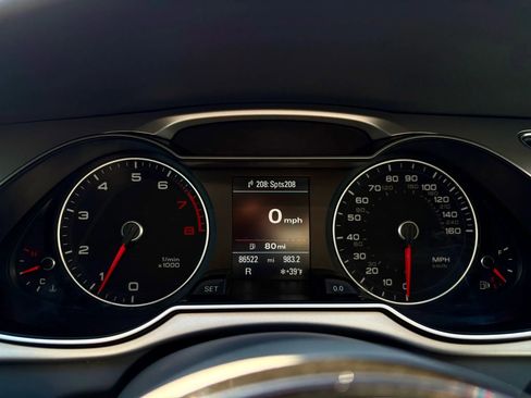 Used 2016 Audi A4 2.0T Premium Plus w/ Technology Package image 38