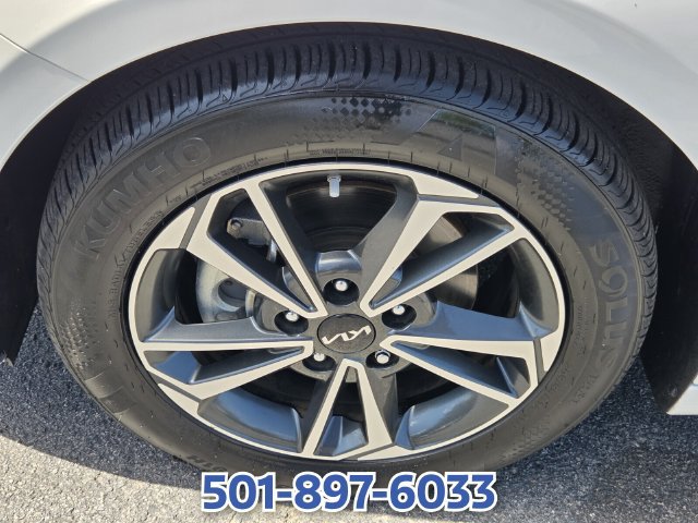 Used 2024 Kia Forte LXS FWD image 16