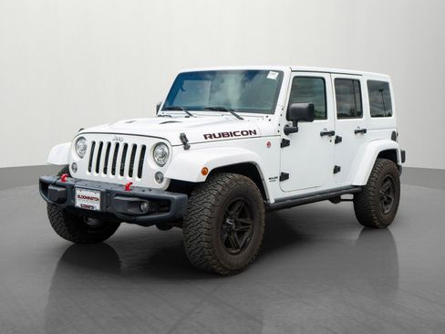 Used 2017 Jeep Wrangler Unlimited Rubicon AWD/4WD image 3