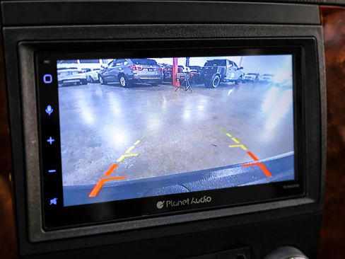 Used 2012 Chevrolet Avalanche LS image 17