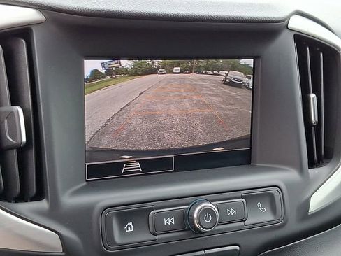 Used 2022 GMC Terrain SLE w/ Driver Convenience Package AWD/4WD image 16