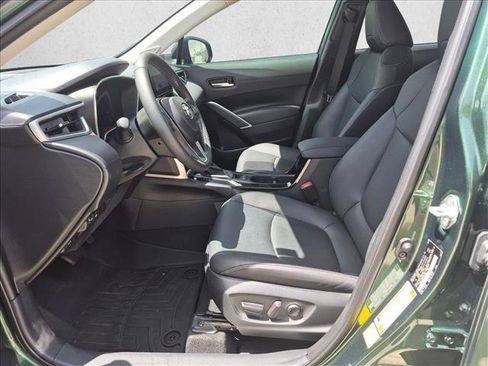 Certified 2023 Toyota Corolla Cross XLE w/ Convenience Package FWD image 15