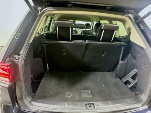 Used 2024 Volkswagen Atlas SE image 30