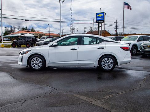 Used 2024 Nissan Sentra S image 4