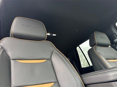 Used 2023 GMC Yukon AT4 image 21