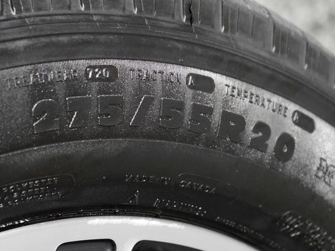 Used 2022 Jeep Wagoneer Series III w/ Rear Seat Video Group 1 image 47