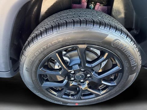 New 2026 Jeep Compass Latitude image 37