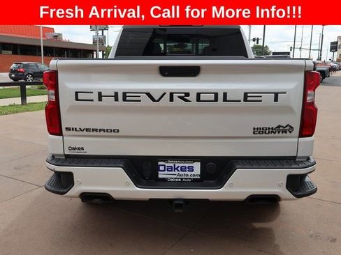 Used 2019 Chevrolet Silverado 1500 High Country w/ High Country Premium Package AWD/4WD image 5
