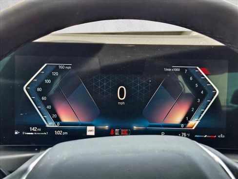 Used 2023 BMW 330i Sedan w/ Premium Package image 10