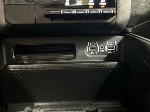Used 2021 RAM 1500 Big Horn AWD/4WD image 25