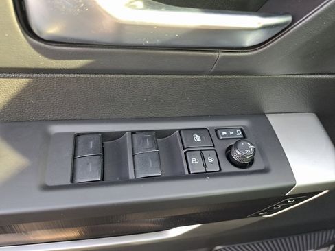 Certified 2025 Toyota Tundra Platinum image 26