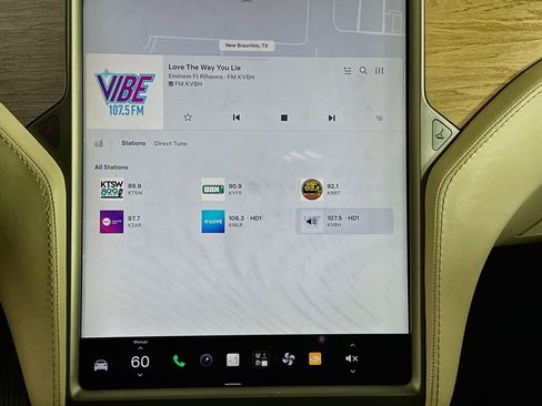 Used 2018 Tesla Model X 75D AWD/4WD image 19