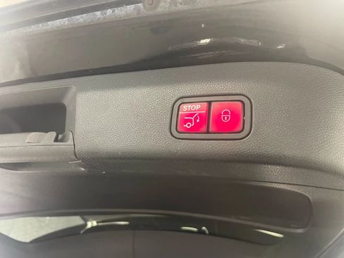 Used 2015 Mercedes-Benz GL 450 4MATIC image 19