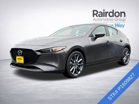 Used 2023 MAZDA MAZDA3 s FWD image 3