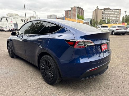 Used 2023 Tesla Model Y Long Range AWD/4WD image 5