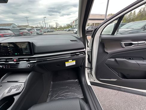 New 2026 Kia Sportage EX AWD/4WD image 24