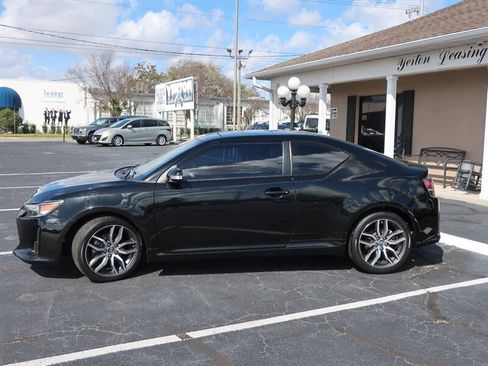 Used 2014 Scion tC image 10