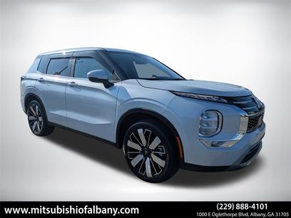 New 2025 Mitsubishi Outlander SE