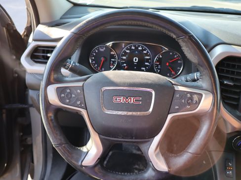 Used 2019 GMC Acadia Denali w/ Technology Package AWD/4WD image 17