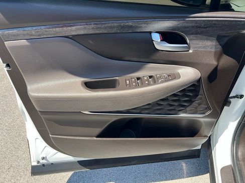 Used 2019 Hyundai Santa Fe SEL FWD image 17