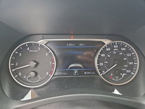 Used 2025 Nissan Sentra SV image 23